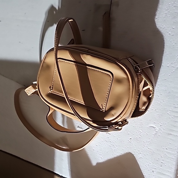 Purse - Picture 4 of 4